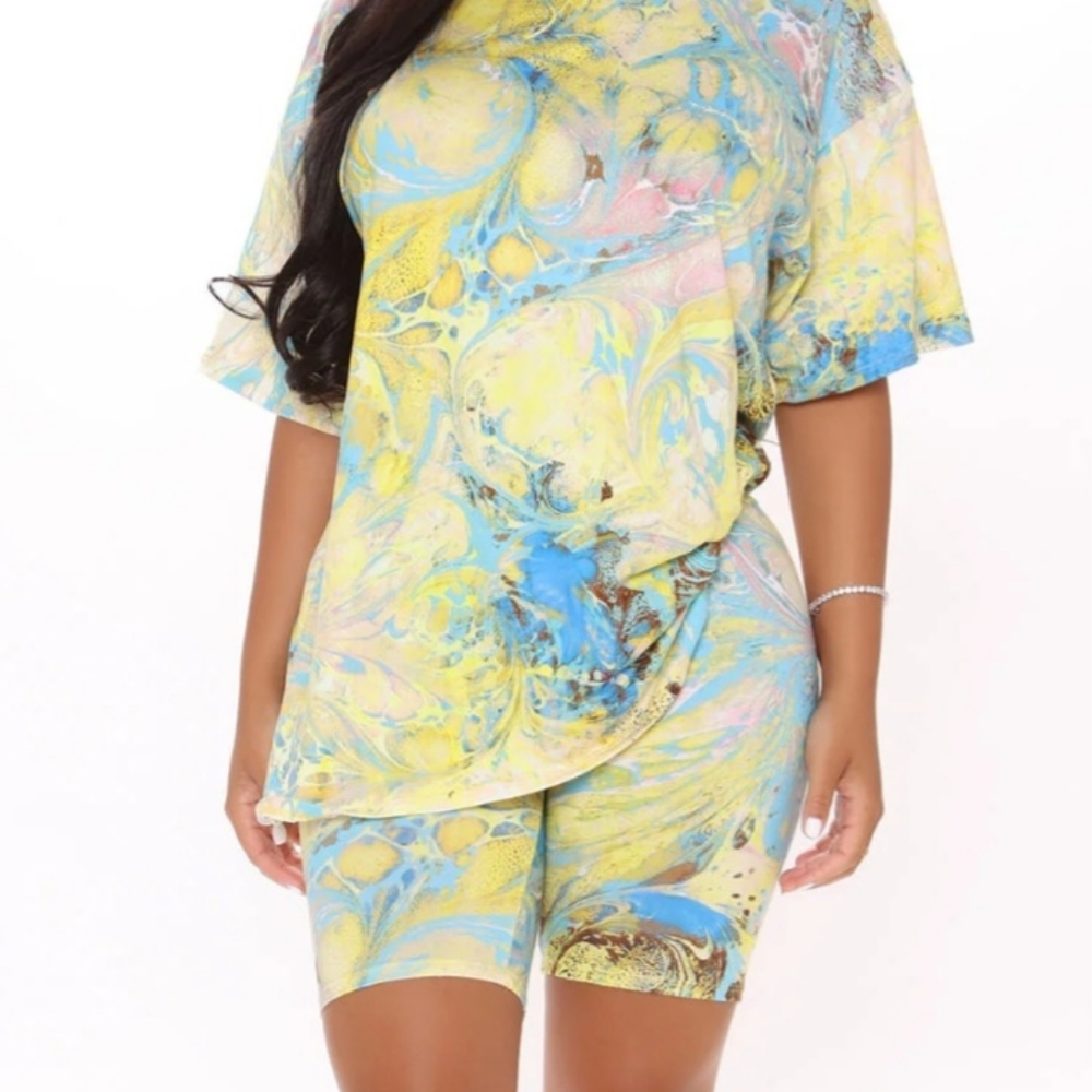 Fashion Nova shorts and tee set
